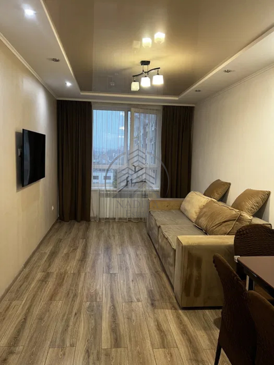 ������ 2-������� �������� � �� Greenville House. ���� 1