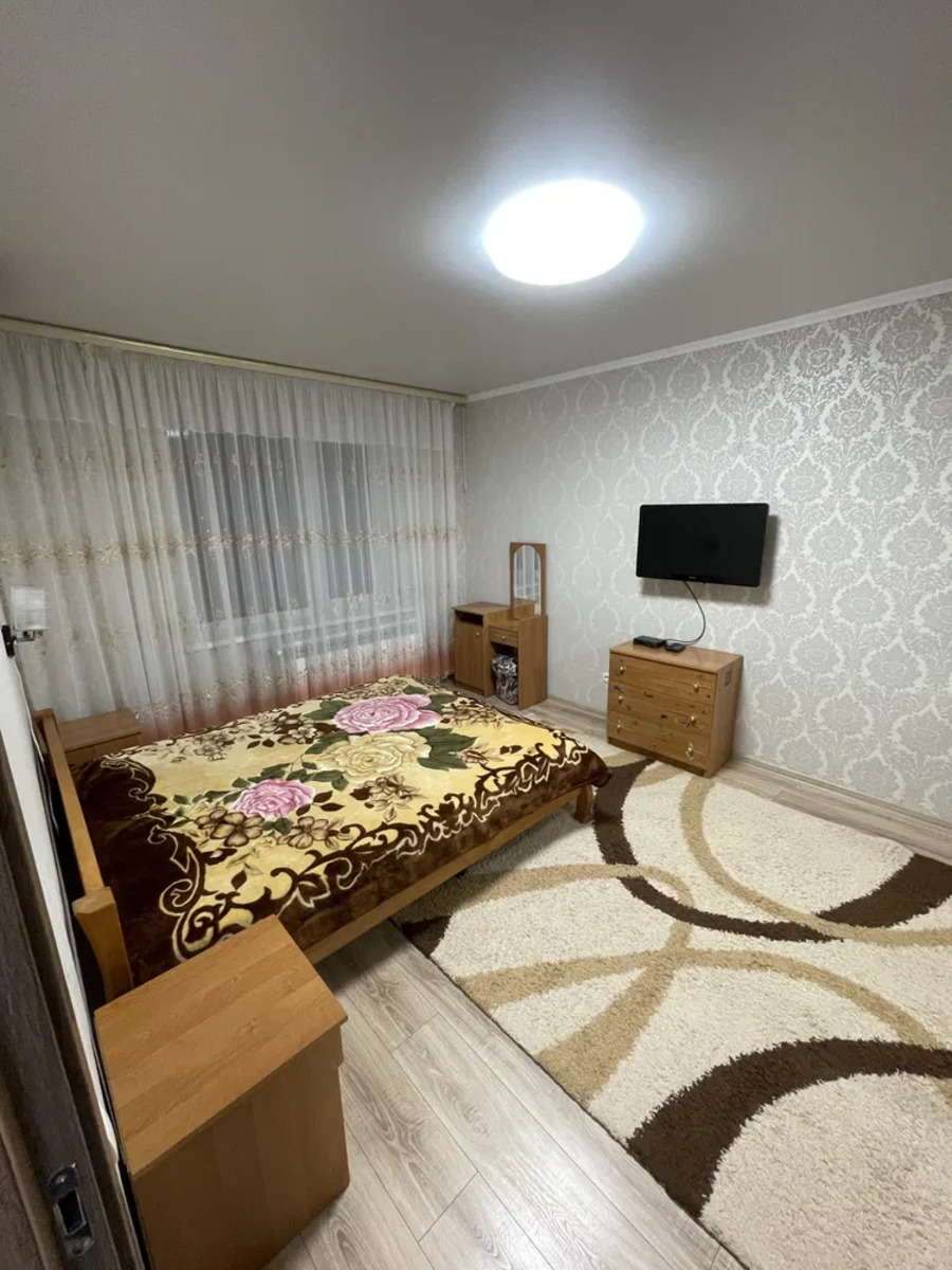 Оренда 1 кімнатної квартири на Леваді код № 111-956-716 фото 1 Оренда 1 кімнатної квартири на Леваді код № 111-956-716 фото 1