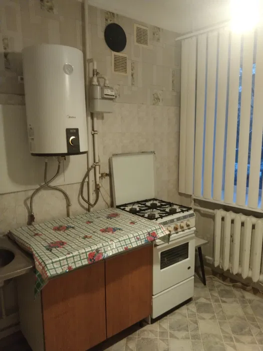 Оренда квартири без меблів без техніки код № 111-943-731 фото 1 Оренда квартири без меблів без техніки код № 111-943-731 фото 1