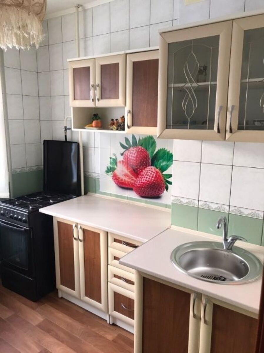 Сдам в аренду 1-ком. квартиру, р-н Сады-2. код № 111-912-218 фото 1 Сдам в аренду 1-ком. квартиру, р-н Сады-2. код № 111-912-218 фото 1