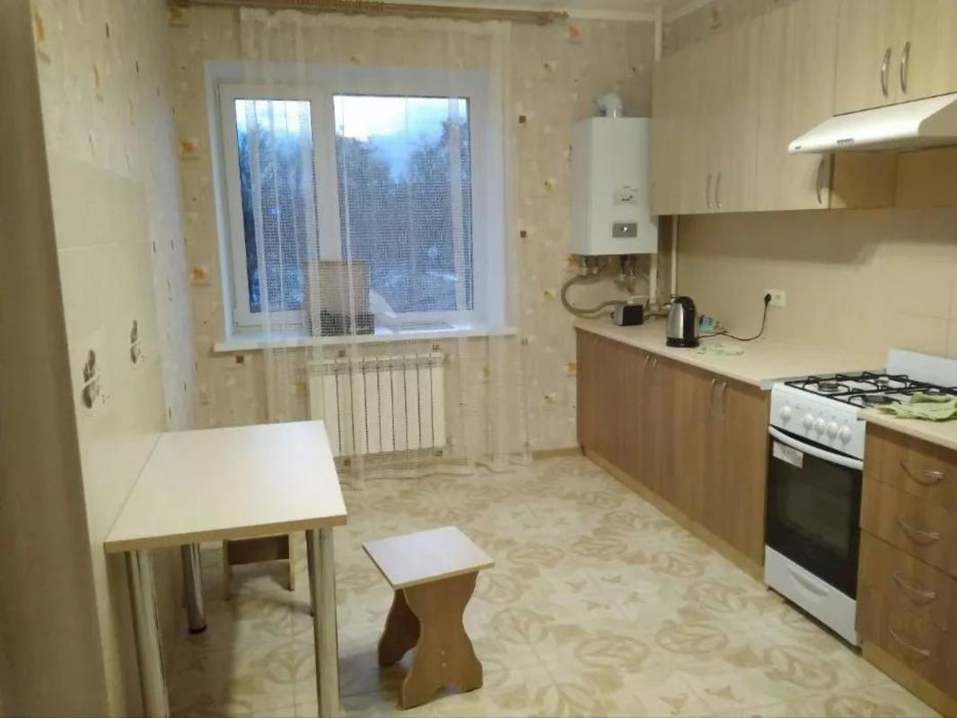 Квартира с ремонтом 1ком. на Ватутина 10000+ком.усл. фото 1 Квартира с ремонтом 1ком. на Ватутина 10000+ком.усл. фото 1