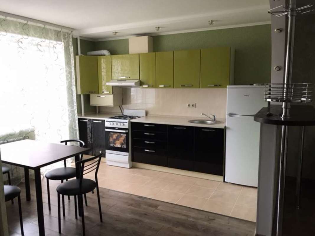 Сдам 1-но комнатную квартиру-студию на Подоле № 11368438 фото 1 Сдам 1-но комнатную квартиру-студию на Подоле № 11368438 фото 1