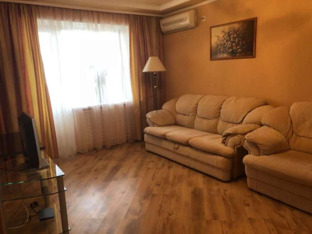 Сдам 1-комнатную квартиру в Центре Объект № 11374487 фото 1 Сдам 1-комнатную квартиру в Центре Объект № 11374487 фото 1