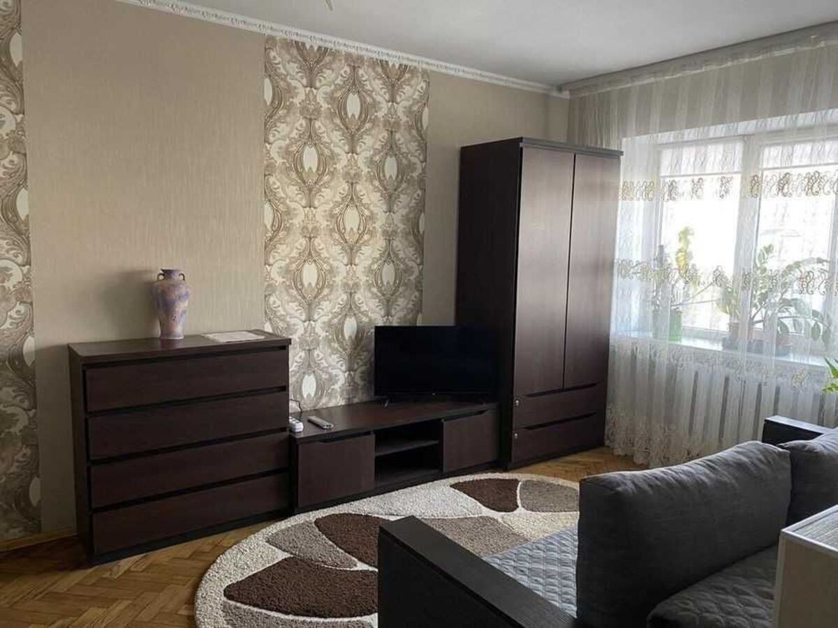 Оренда 1 кімнатної квартири в центральній частині міста код № 111-917-861 фото 1 Оренда 1 кімнатної квартири в центральній частині міста код № 111-917-861 фото 1