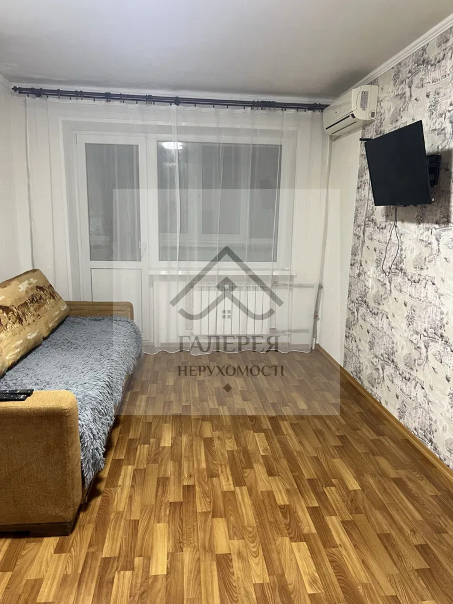 Оренда 1 кімнатної квартири на Алмазному код № 111-944-884 фото 1 Оренда 1 кімнатної квартири на Алмазному код № 111-944-884 фото 1