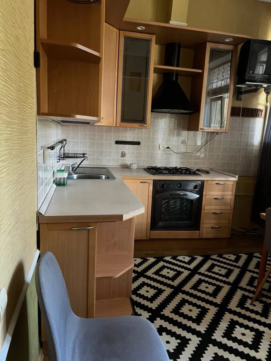 Оренда 3 кімнатна квартира в центрі Полтави.код № 111-959-383 фото 1 Оренда 3 кімнатна квартира в центрі Полтави.код № 111-959-383 фото 1
