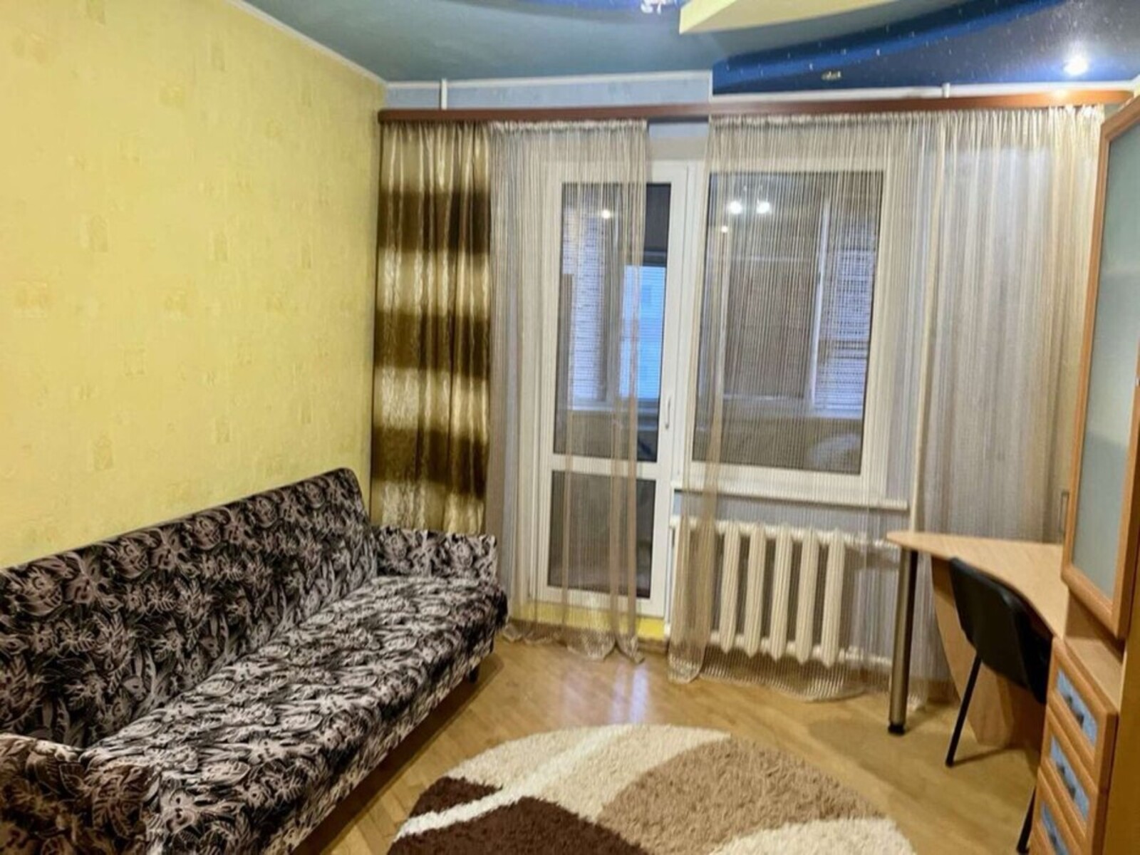 ������ 3-� ������� �������� �� ����� ��� � 111-913-541 ���� 1