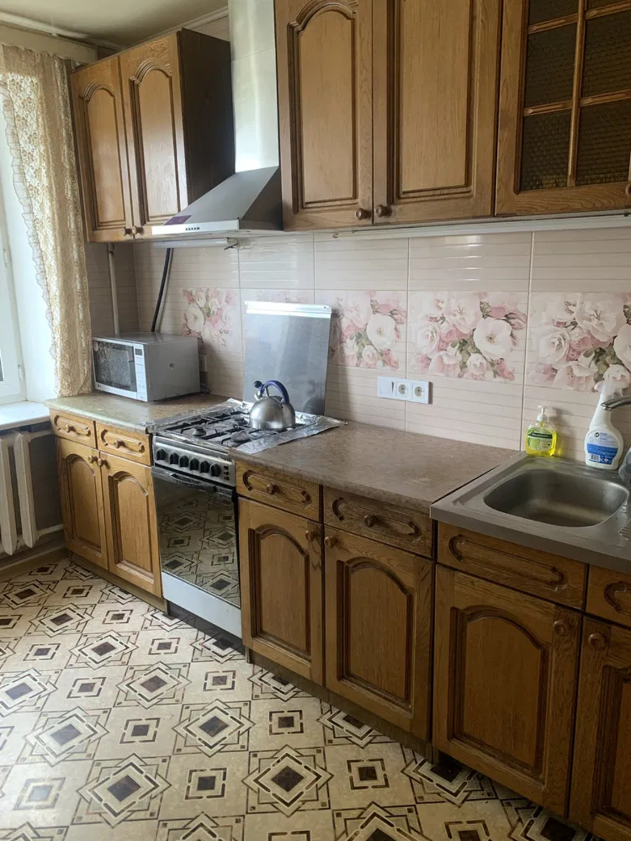 Здається квартира Полтавська, Полтава, Шевченківський (Жовтневий), Центр, Братів Шеметів, 10 фото 1 Здається квартира Полтавська, Полтава, Шевченківський (Жовтневий), Центр, Братів Шеметів, 10 фото 1
