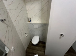         111-952-726  15