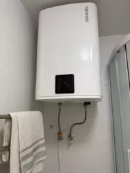   , ,    7