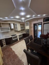 Оренда 3 кімнатноі квартири ЦЕНТР. код № 111-985-765 фото 1 Оренда 3 кімнатноі квартири ЦЕНТР. код № 111-985-765 фото 1