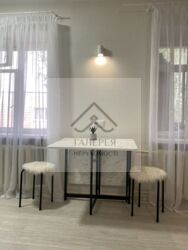 Здам двокімнатну квартиру в ЦЕНТРІ. р-н 5 школа фото 1 Здам двокімнатну квартиру в ЦЕНТРІ. р-н 5 школа фото 1