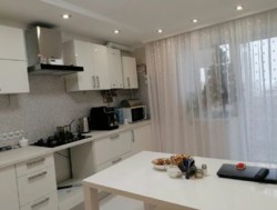  1-      111271370  4