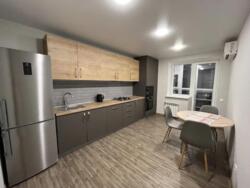  1    .   111741774  7