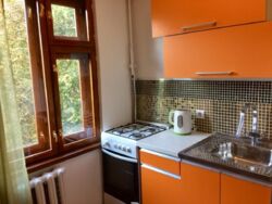 Оренда квартири в районі 4 старої поліклініки код № 112-011-176 фото 1 Оренда квартири в районі 4 старої поліклініки код № 112-011-176 фото 1