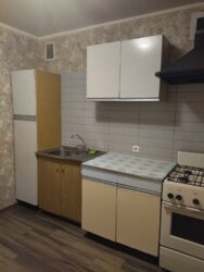  3       111-923-706  7