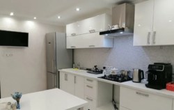  1-      111271370  1