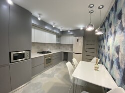 Аренда 2-х комнатной квартиры в Центре в новом доме Об'єкт № 111348142 фото 1 Аренда 2-х комнатной квартиры в Центре в новом доме Об'єкт № 111348142 фото 1