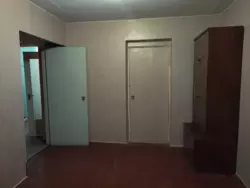  3       111-923-706  11