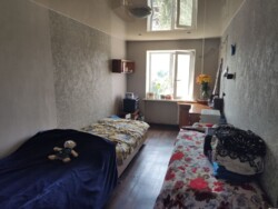  3-      111798567  1