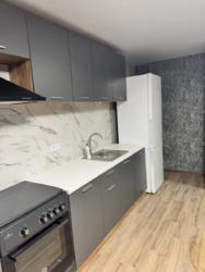 Здам в цетрі міста двох кімнатну квартиру з кухнею студією код № 111-947-579 фото 5 Здам в цетрі міста двох кімнатну квартиру з кухнею студією код № 111-947-579 фото 5