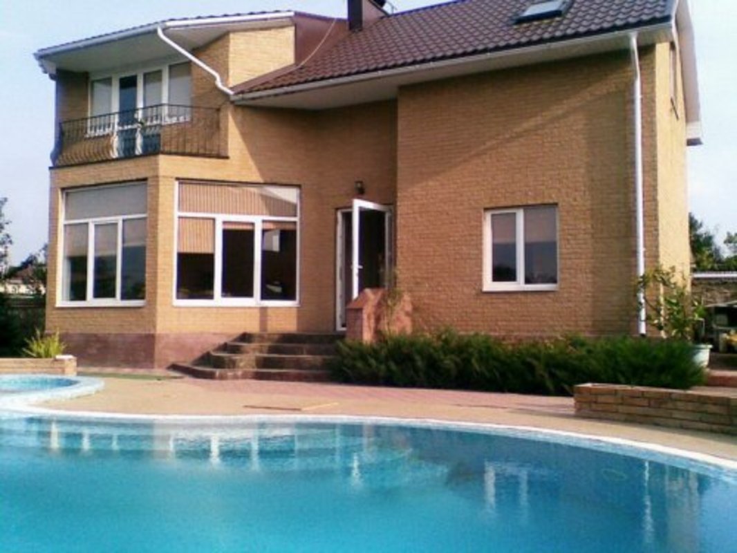 ��� �� ��������� � 100 ������ �� ������ ���� 1