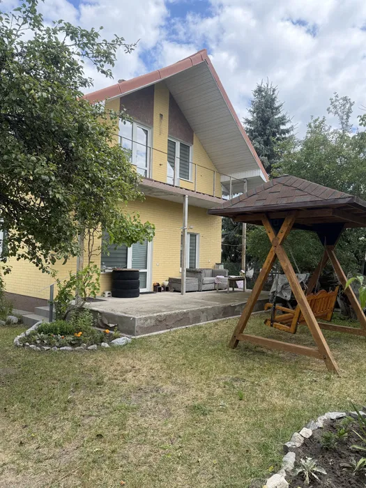 Здаю дачу в оренду в Глеваха -1.Резервне живлення,тераса,сад фото 1 Здаю дачу в оренду в Глеваха -1.Резервне живлення,тераса,сад фото 1
