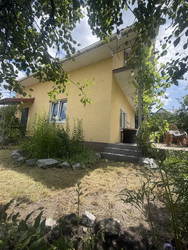 Здаю дачу в оренду в Глеваха -1.Резервне живлення,тераса,сад фото 15 Здаю дачу в оренду в Глеваха -1.Резервне живлення,тераса,сад фото 15