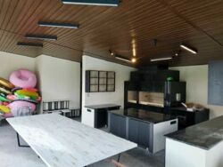     LOFT    , -  1
