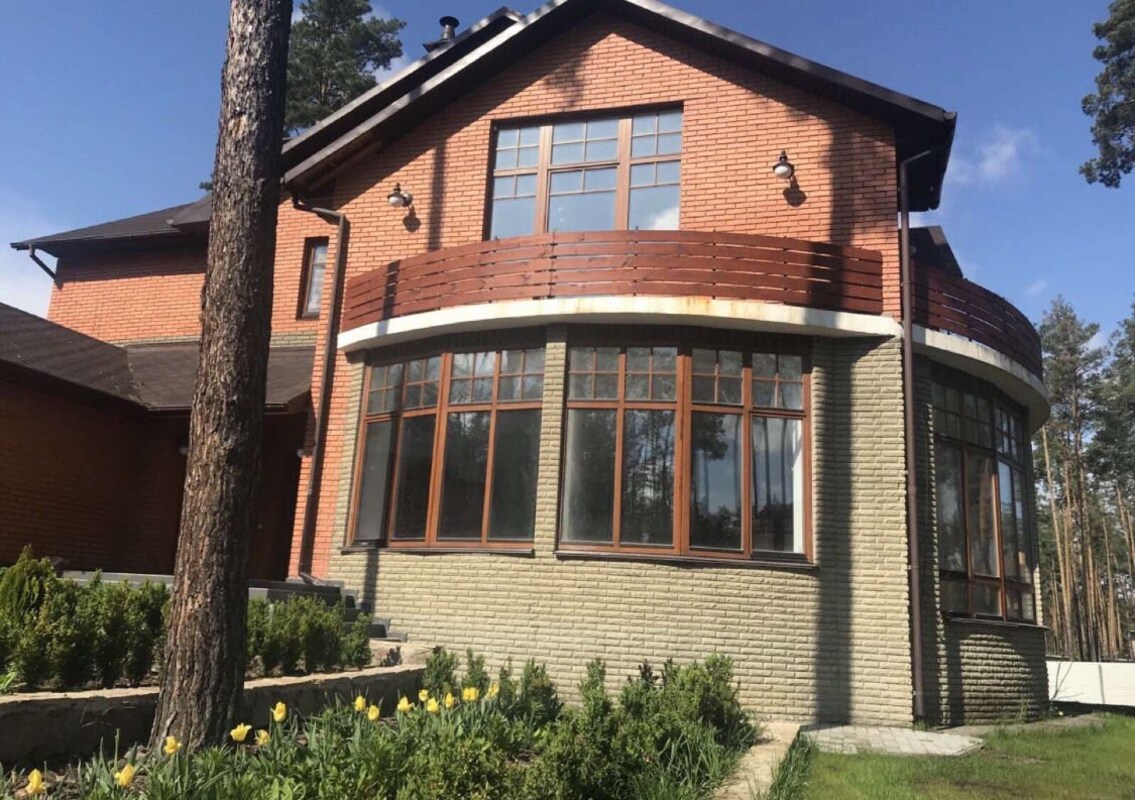 Предлагается в долгосрочную аренду дом с бассейном! фото 1 Предлагается в долгосрочную аренду дом с бассейном! фото 1