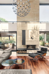 'Riviera Village',  4