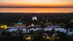  Riviera Village .      - ..  10