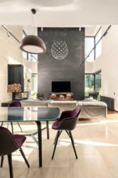 'Riviera Village',  2