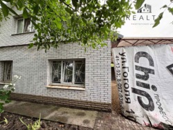 Оренда будинку по Анашкіна(Шевченківський р-н) з 01.08 фото 1 Оренда будинку по Анашкіна(Шевченківський р-н) з 01.08 фото 1