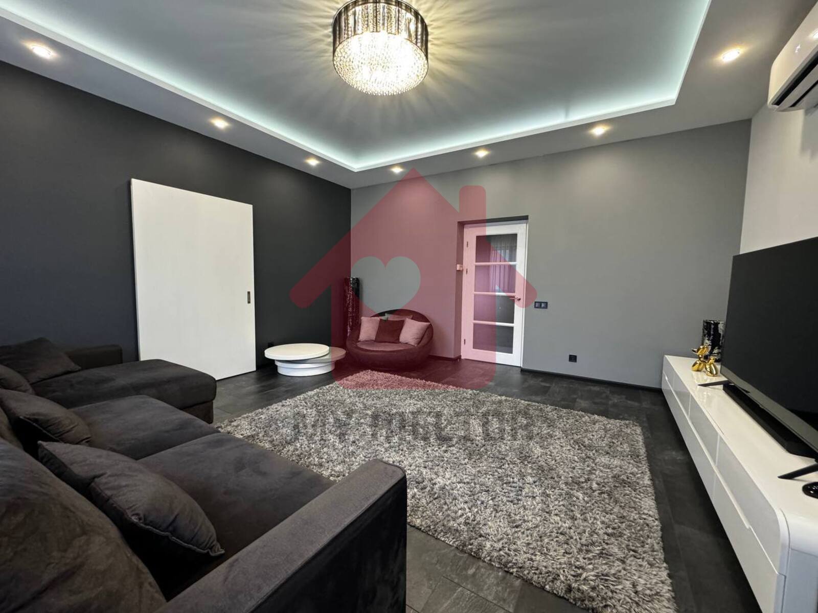 Оренда будинку неподалік Корятовича фото 1 Оренда будинку неподалік Корятовича фото 1