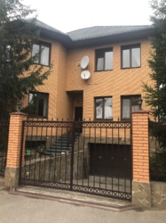 Оренда 3-поверхового кірпічного будинку 438 кв.м біля р. Дніпро, 2-а лінія, Оболонь - Чорнобилець фото 36 Оренда 3-поверхового кірпічного будинку 438 кв.м біля р. Дніпро, 2-а лінія, Оболонь - Чорнобилець фото 36