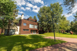 Оренда будинку 290 кв.м в стилі HI-TECH в КМ Goodlife Park фото 2 Оренда будинку 290 кв.м в стилі HI-TECH в КМ Goodlife Park фото 2