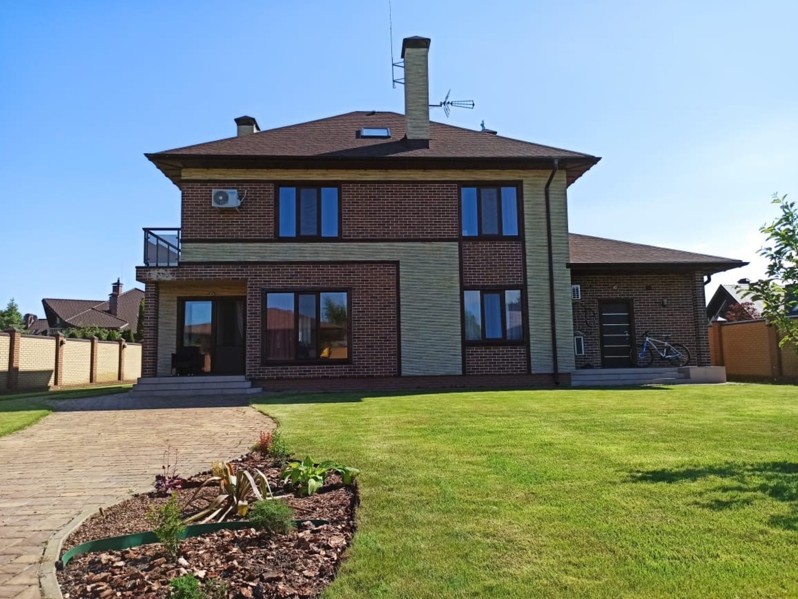 Без %! Оренда комфортного будинку 270 кв.м на Осокорках, КМ 'Блакитна лагуна' фото 1 Без %! Оренда комфортного будинку 270 кв.м на Осокорках, КМ 'Блакитна лагуна' фото 1