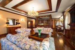 Оренда затишного будинку 302 кв.м, 5 спалень, КМ преміум-класу Riviera Village фото 4 Оренда затишного будинку 302 кв.м, 5 спалень, КМ преміум-класу Riviera Village фото 4