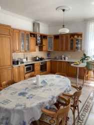 Оренда VIP-будинку 492 кв.м. з басейном в с. Лісники фото 11 Оренда VIP-будинку 492 кв.м. з басейном в с. Лісники фото 11