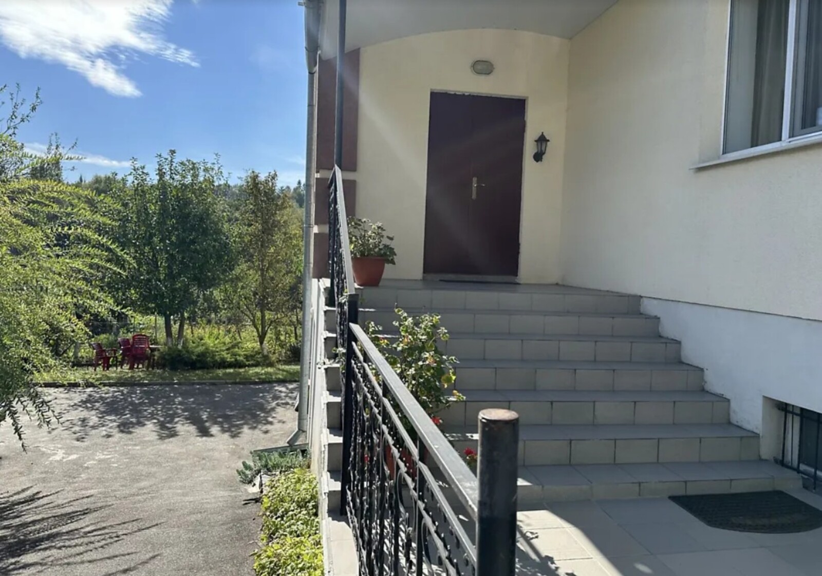 Здається будинок 110 кв.м. Р-н П'ятничани. Якість, меблі, техніка. фото 1 Здається будинок 110 кв.м. Р-н П'ятничани. Якість, меблі, техніка. фото 1