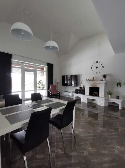 Здається житловий будинок 130 кв.м. одноповерховий. Відмінний стан. фото 1 Здається житловий будинок 130 кв.м. одноповерховий. Відмінний стан. фото 1