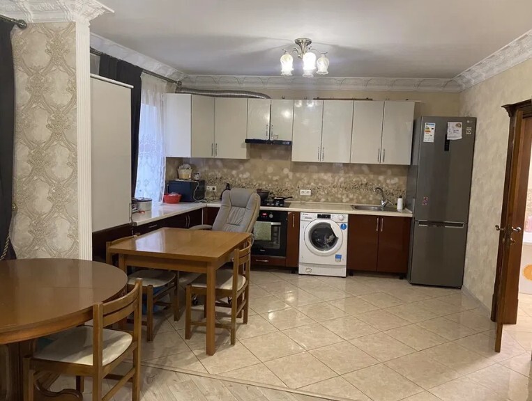 Здається будинок з гарним ремонтом та технікою. 80 кв.м. Староміський район. фото 1 Здається будинок з гарним ремонтом та технікою. 80 кв.м. Староміський район. фото 1