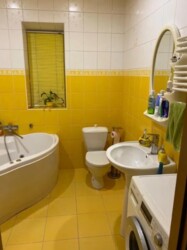 Акційна пропозиція! Продається 2-х поверховий будинок, все є, гарний стан. Центр фото 5 Акційна пропозиція! Продається 2-х поверховий будинок, все є, гарний стан. Центр фото 5