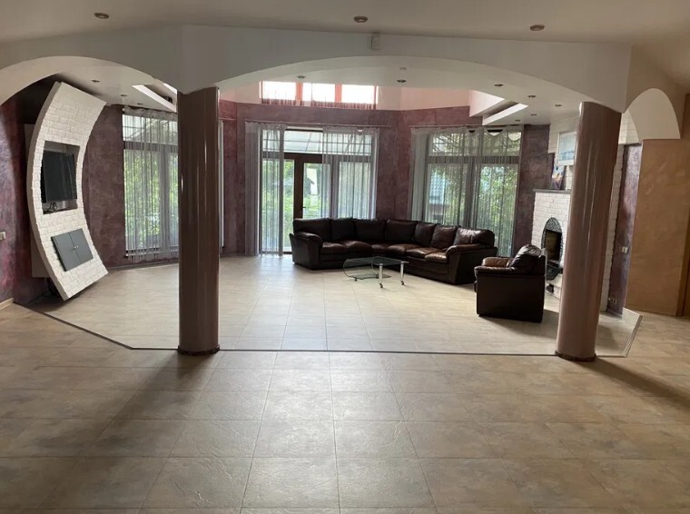 Здається елітний будинок с. Агрономічне. 300 кв.м. фото 1 Здається елітний будинок с. Агрономічне. 300 кв.м. фото 1