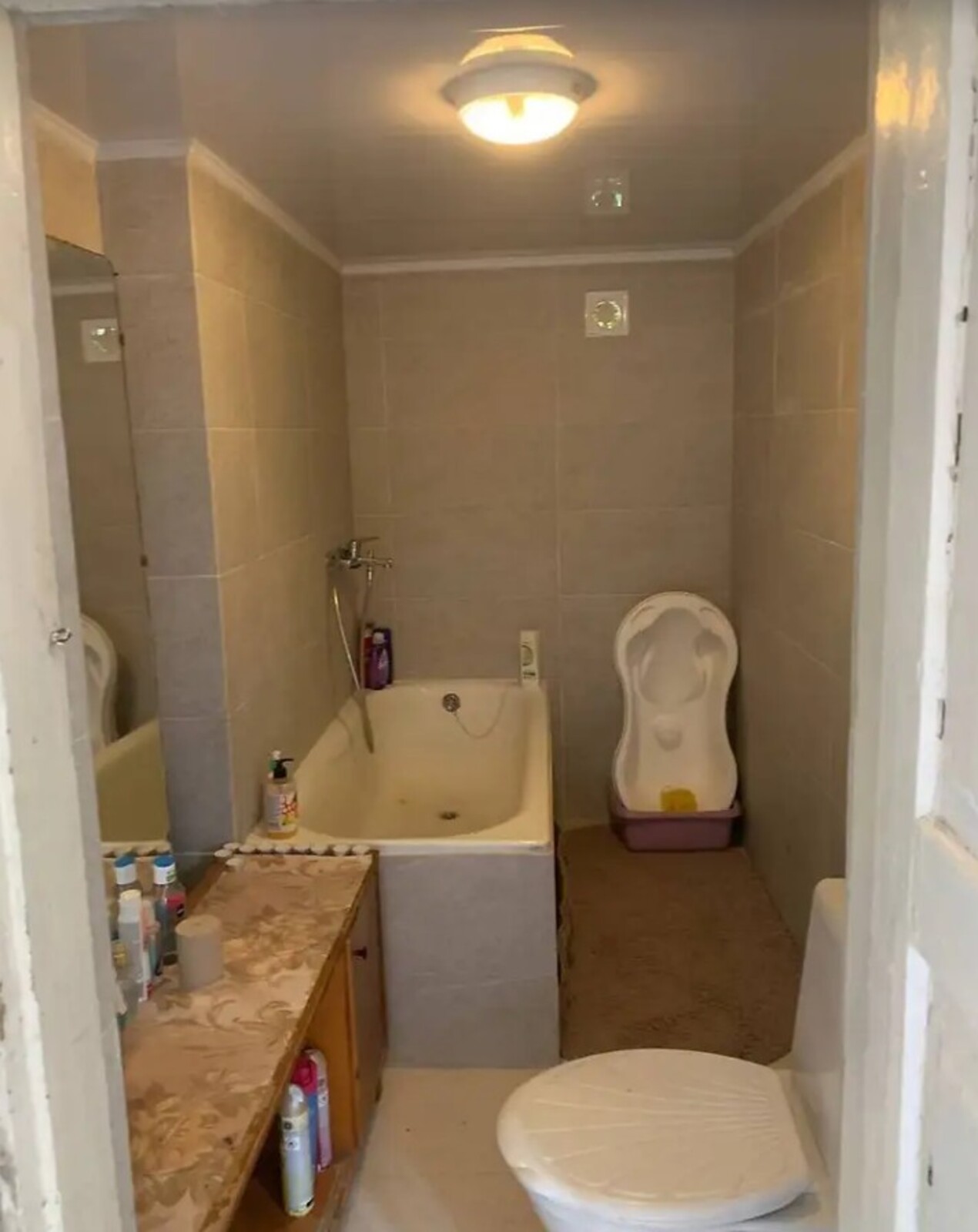 Здається 2-х кімнатний будинок, все є, простий житловй стан. фото 1 Здається 2-х кімнатний будинок, все є, простий житловй стан. фото 1