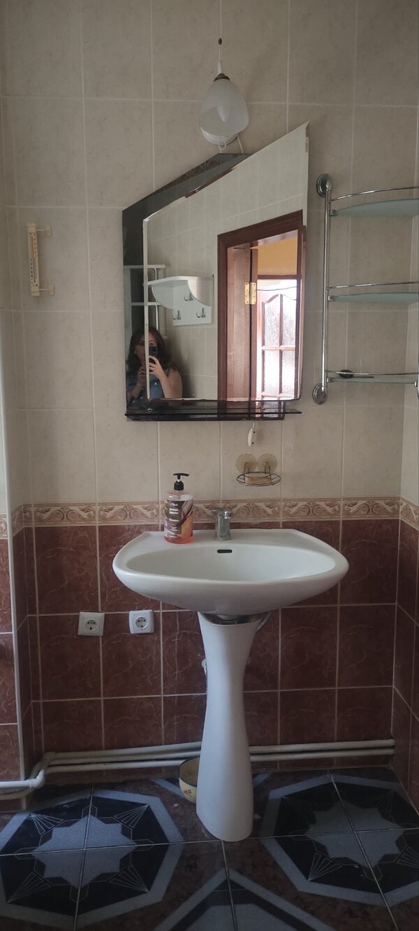 Здається будинок 100 кв.м. все є. Нормальний житловий стан. фото 1 Здається будинок 100 кв.м. все є. Нормальний житловий стан. фото 1