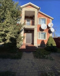 Втіліть мрію про комфортне життя в просторому будинку в Старому місті! фото 1 Втіліть мрію про комфортне життя в просторому будинку в Старому місті! фото 1