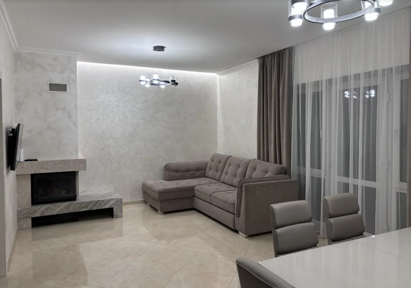 Довгострокова оренда таунхауса 125 кв.м. Відмінний стан. Ленінський район. ПЕРША ЗДАЧА! фото 1 Довгострокова оренда таунхауса 125 кв.м. Відмінний стан. Ленінський район. ПЕРША ЗДАЧА! фото 1