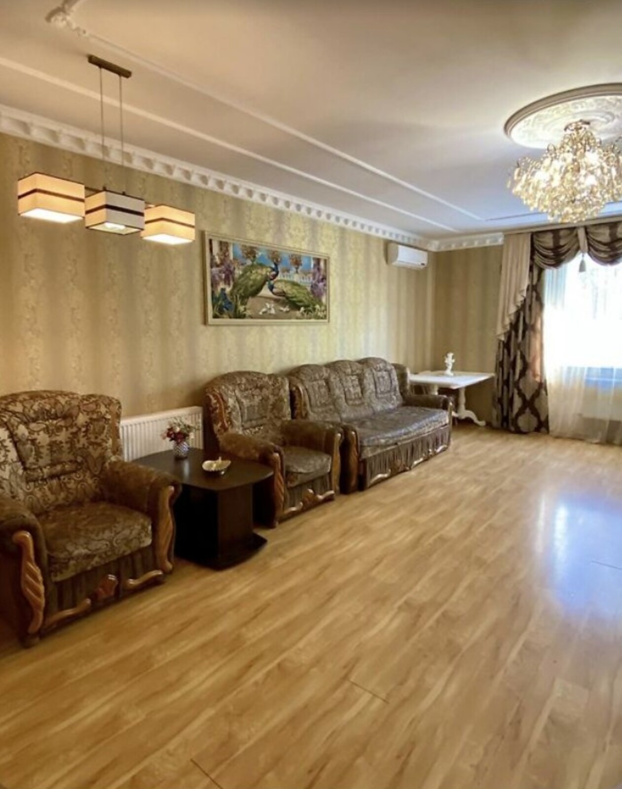 Здається 2-х поверховий будинок площею 180 кв.м. Старе місто. фото 1 Здається 2-х поверховий будинок площею 180 кв.м. Старе місто. фото 1